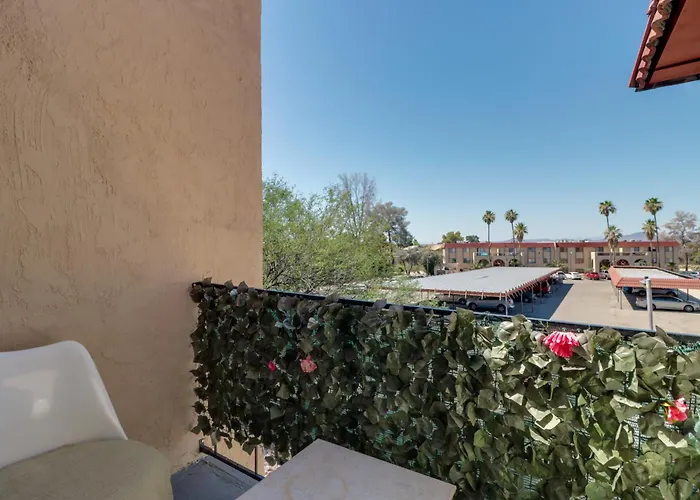 Walkable & Renovated Gem! Only 8 Mi To Dtwn *