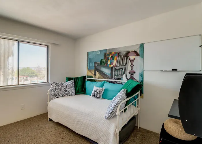 Walkable & Renovated Gem! Only 8 Mi To Dtwn *