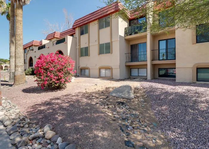 Сasa de vacaciones Walkable & Renovated Gem! Only 8 Mi To Dtwn *